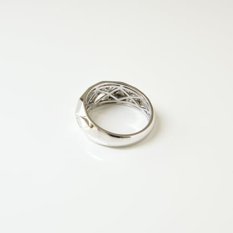 K18 Geometrical Diamond Ring
