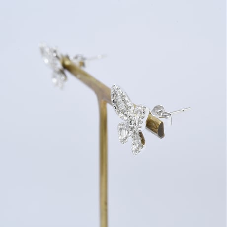K18 Butterfly Diamond Earrings（ピアス）