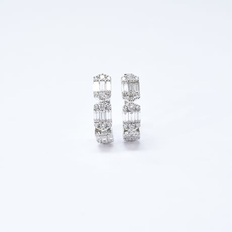 K18 White Gold BG Diamond Hoops（ピアス) - S