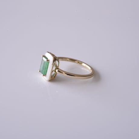 K14 Emerald Enamel Ring