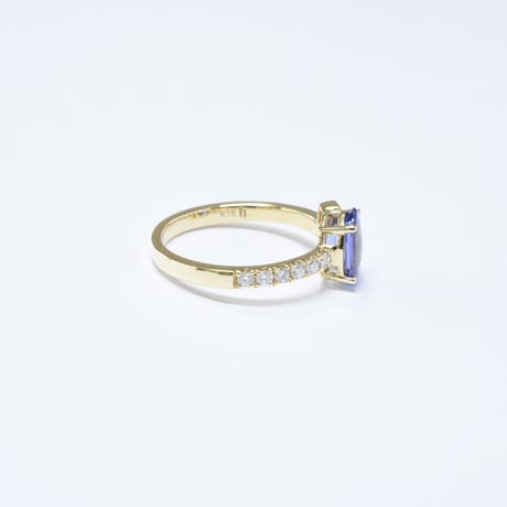 K18 Twilight Blue Tanzanite Ring