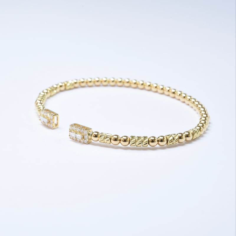 K18 バングルBangle with ダイヤDia K18 バングルBangle with ダイヤDia K18 バングルBangle with