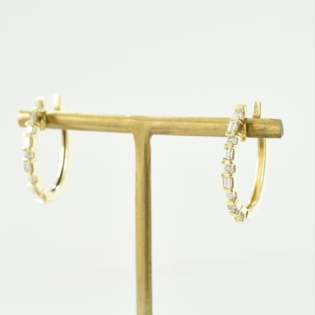 K18 Baguette Diamond Oval Hoops