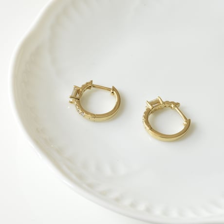 K18 Yellow Gold BG Diamond Hoops（ピアス）