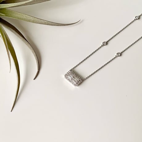 K18 BG Diamond Necklace
