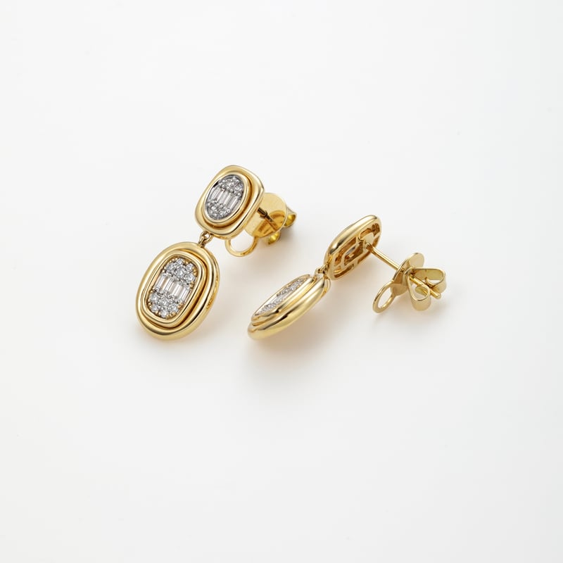 K18 Signet Diamond Earrings（ピアス） | HANA JEWELS