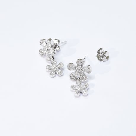 K18 Diamond Flower Earrings (ピアス)