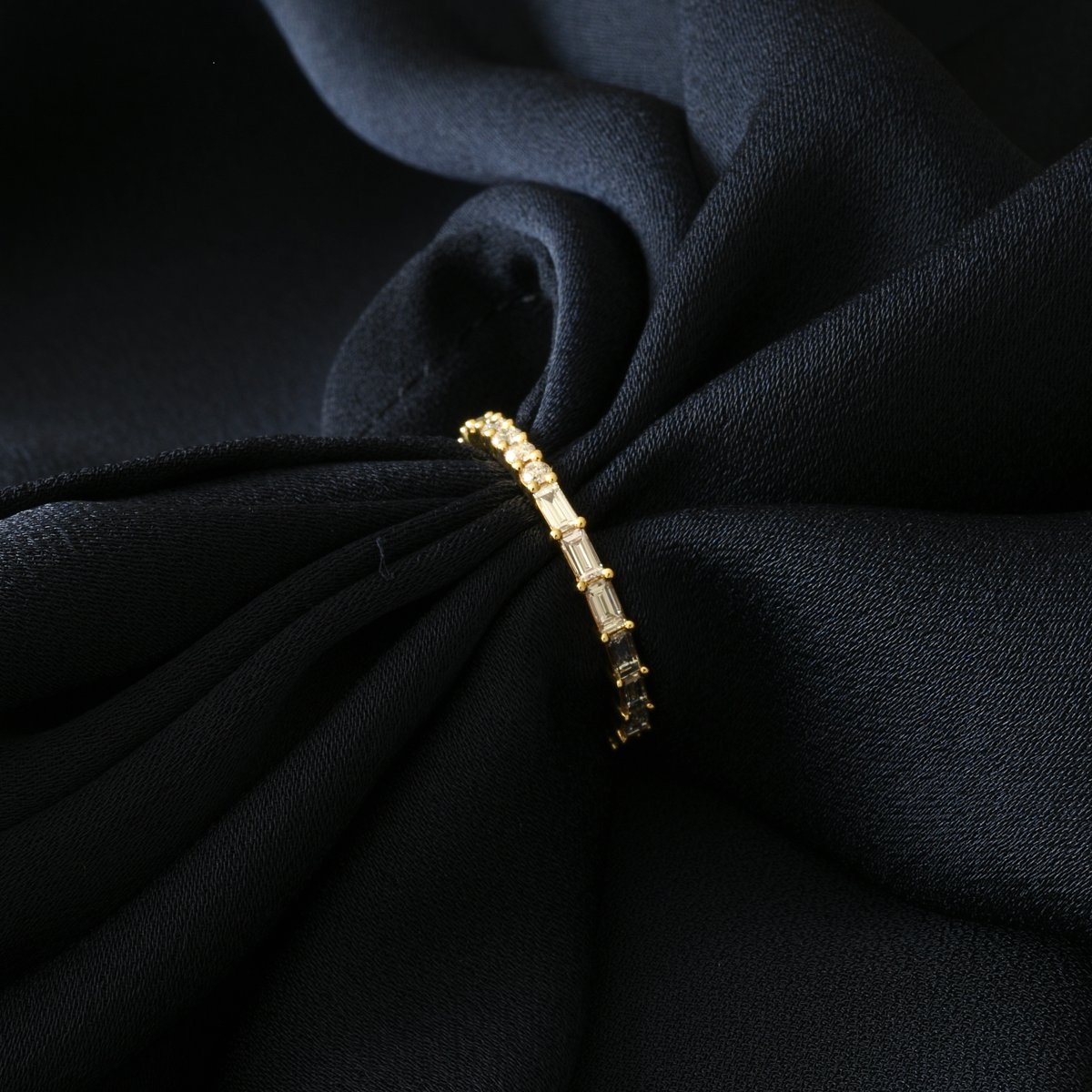 K18 Mix cut Diamond Eternity Ring | HANA JEWELS