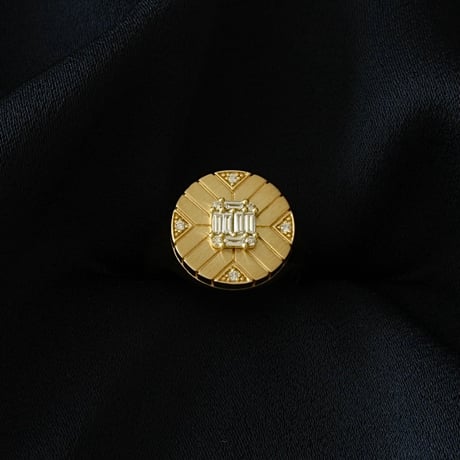 K18 Kara Motif Diamond Ring