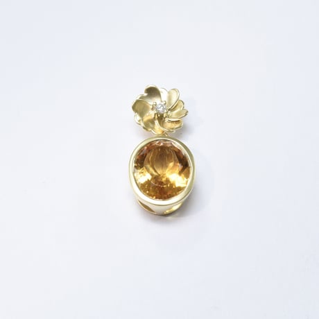 K18 Citrine Flower Pendant