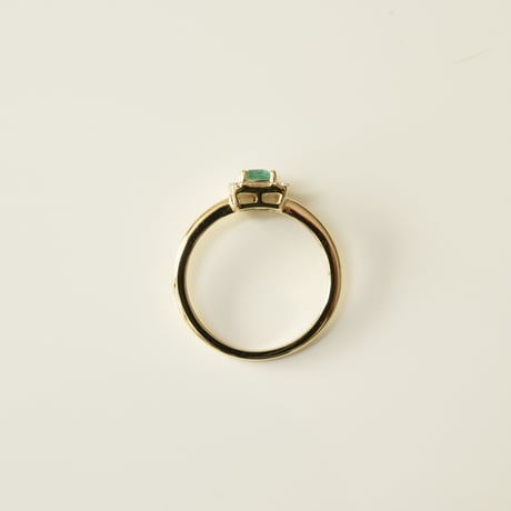 K18 Emerald Baguette Diamond Emerald Ring