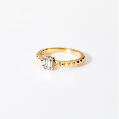 K18 Gold Studs Diamond Ring