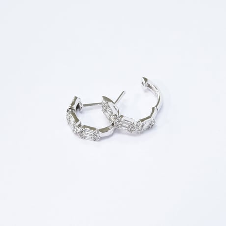 K18 White Gold BG Diamond Hoops（ピアス) - S