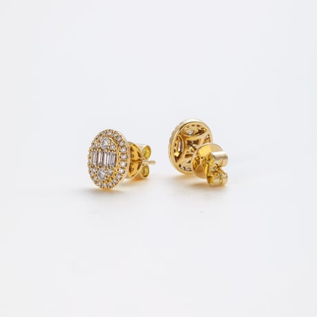 K18 Oval Glow Diamond Earrings（ピアス）