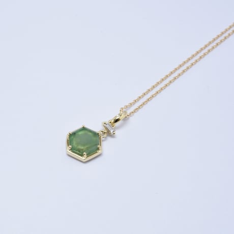 K18 Hexagon Cut Emerald Pendant