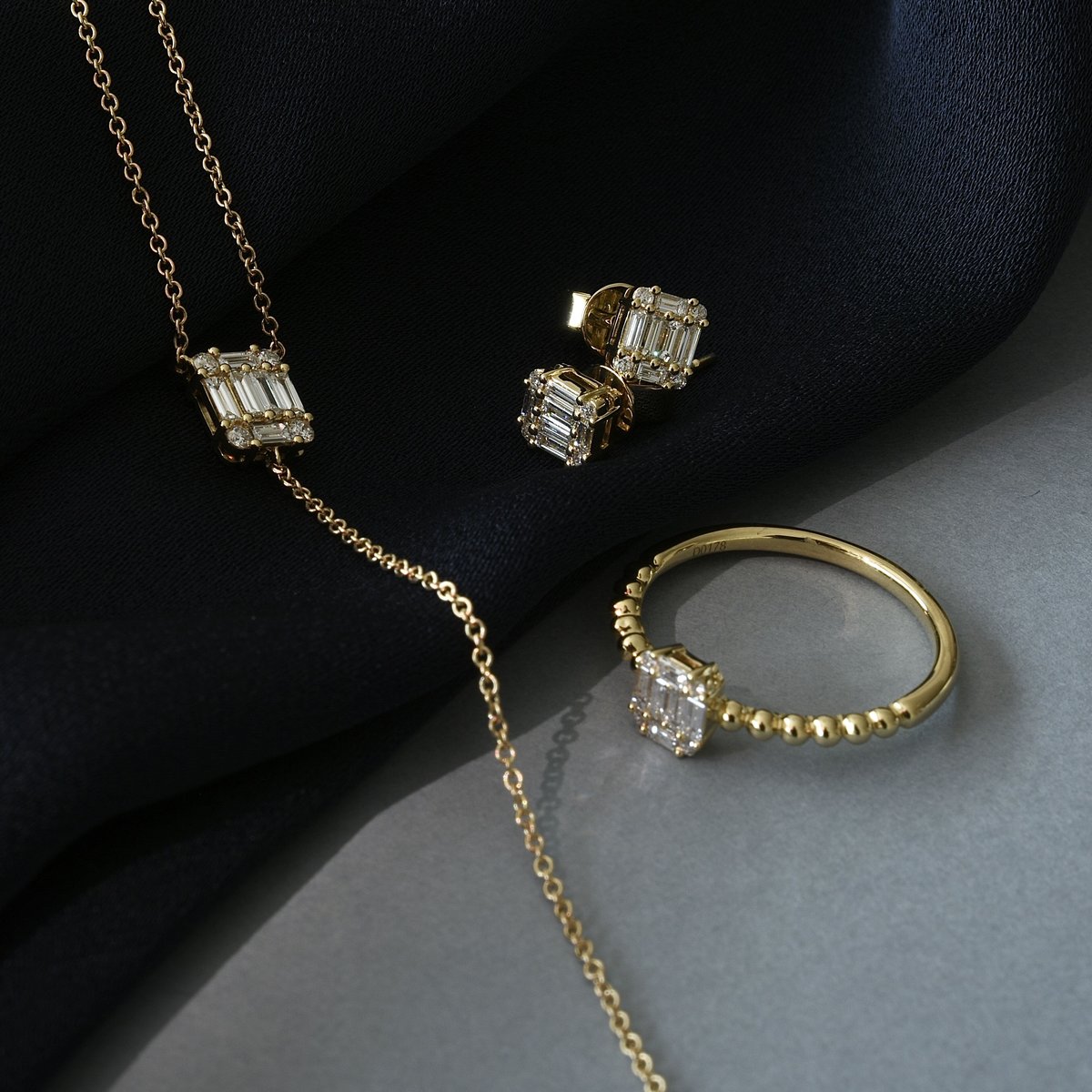 K18 Diamond Mosaic Ring | HANA JEWELS