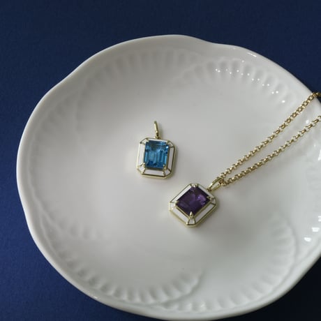 K18  Blue Topaz Enamel Pendant
