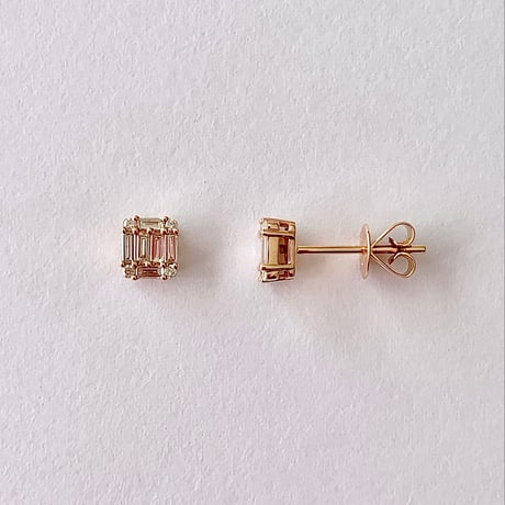 K18 Mosaic Diamond Studs (ピアス）