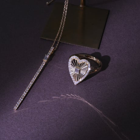 K18 Radiant Diamond Heart Ring