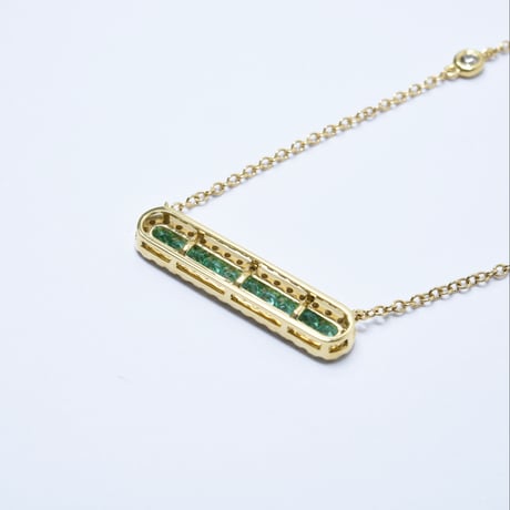 K18 Emerald Bar necklace