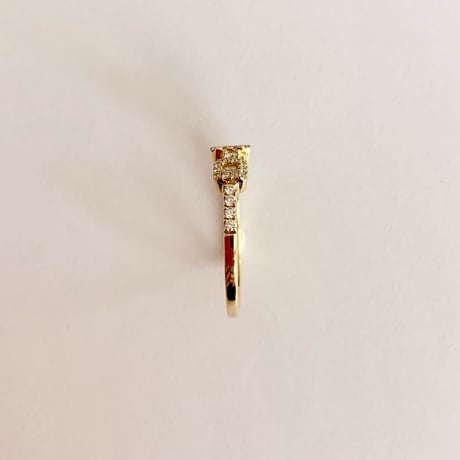 K18  BG Diamond Ring