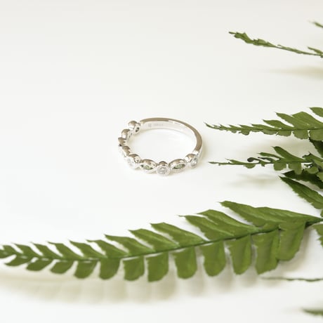 PT950 Green Diamond Ring