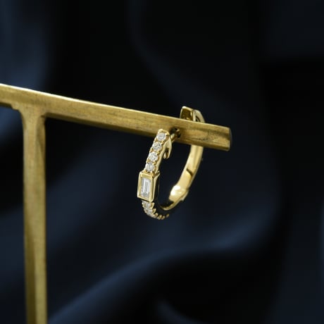 K18 BG Diamonds hoops