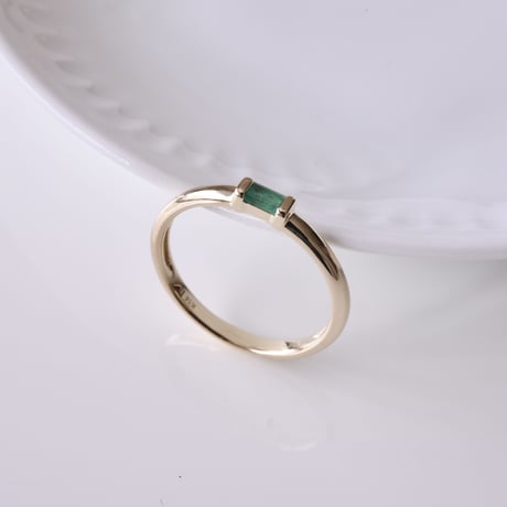 14K BG Cut Emerald Ring