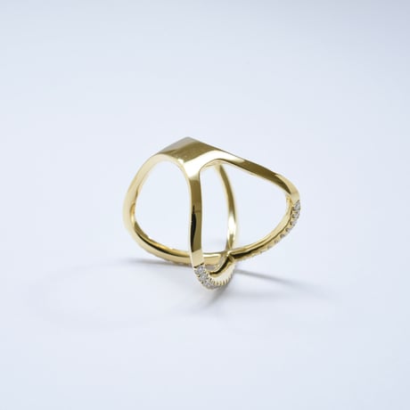 K18 Diamond Cross Ring