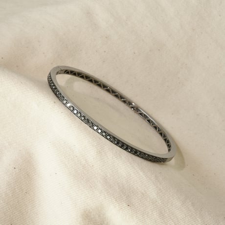 K18  Black Diamond Bangle