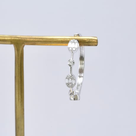 K18 Mixed-cut Diamond Hoops （ピアス）