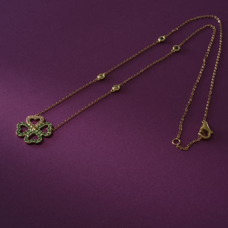 K18 Emerald Clover  Necklace