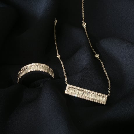 K18 Baguette Diamond Ice Bar Necklace
