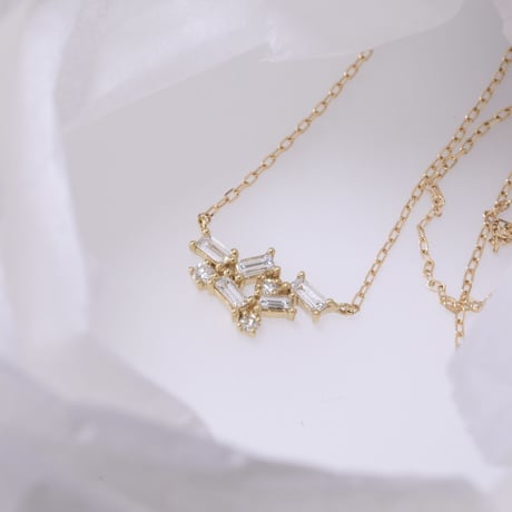 K18 Snow Flake Diamond  Necklace