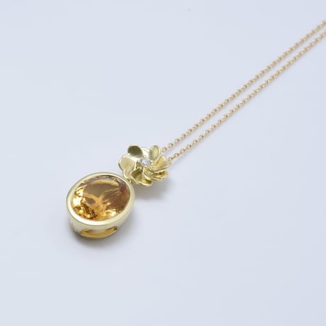 K18 Citrine Flower Pendant