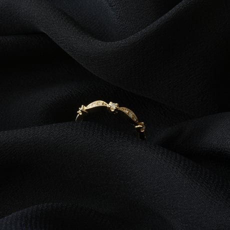 K18 Floral Diamond Ring