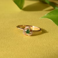 K18 Green Garnet Flower Ring
