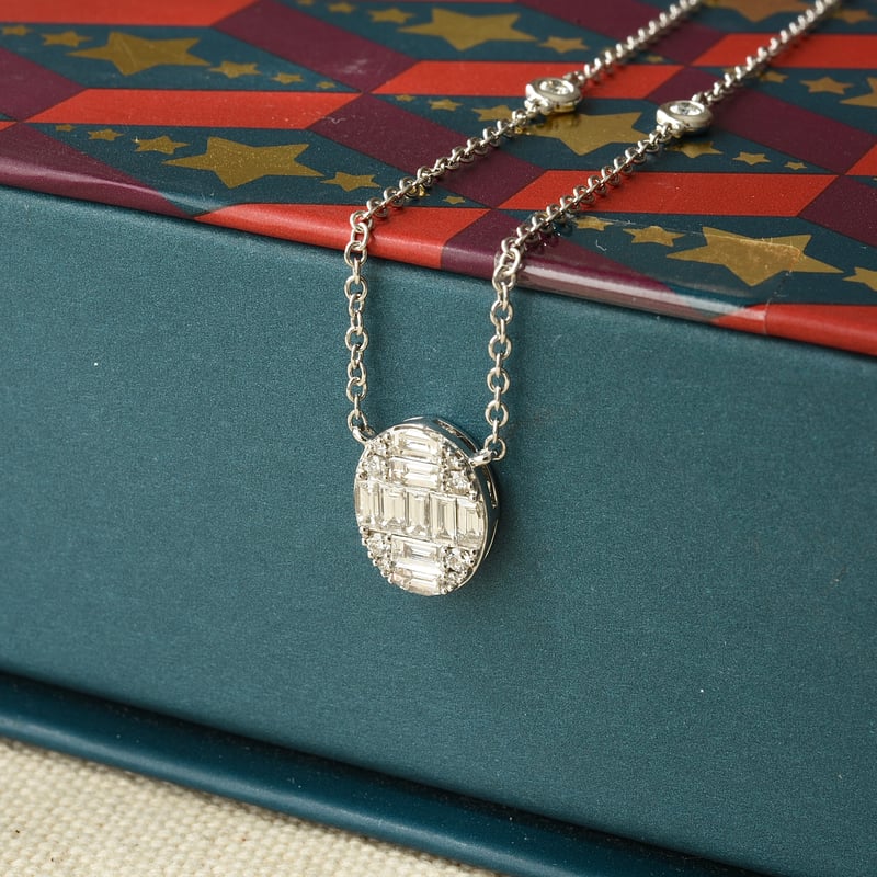 K18 Mosaic Oval Diamond Necklace - L | HANA JEWELS