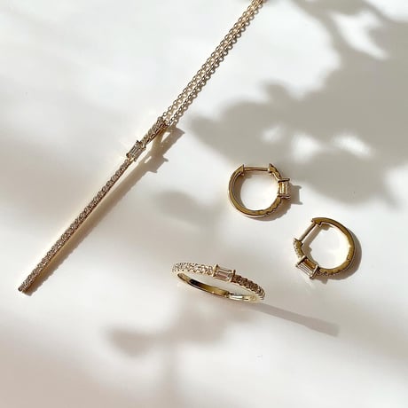 K18 Yellow Gold BG Diamond Ring