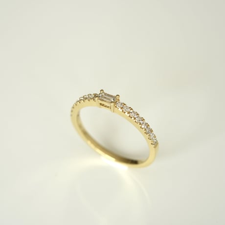 K18 Yellow Gold BG Diamond Ring