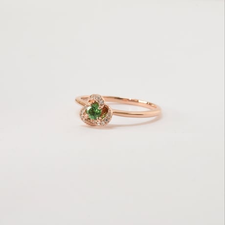K18 Green Garnet Flower Ring