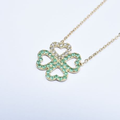 K18 Emerald Clover  Necklace