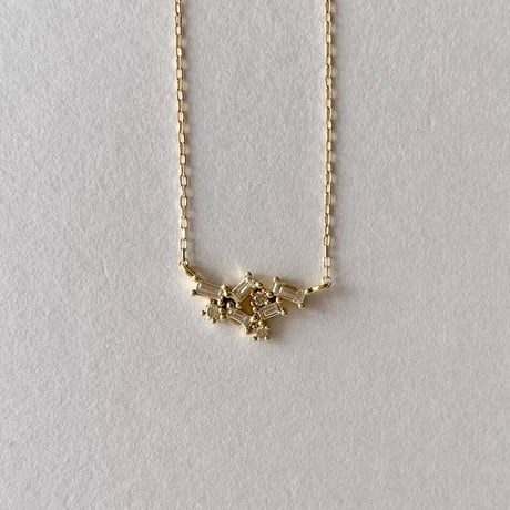 K18 Snowflake Diamond  Necklace
