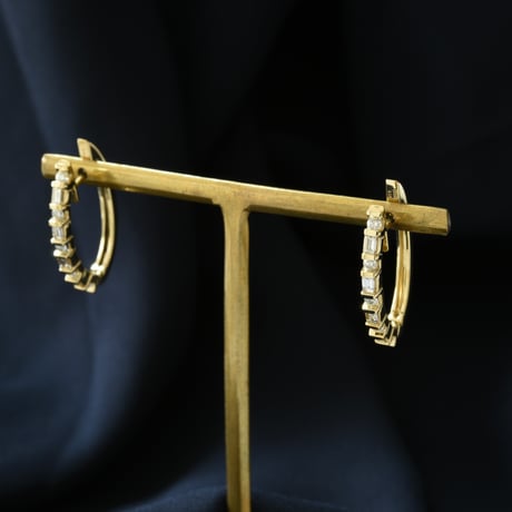 K18 Baguette Diamond Oval Hoops