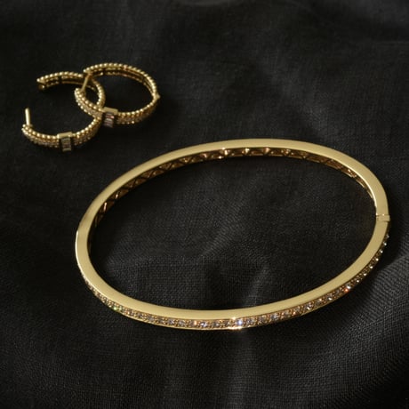K18 Diamond Eternity Bangle