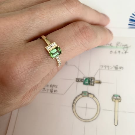 K18 Mint tourmaline Diamond Ring
