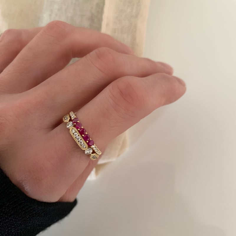 K18 Berry Ruby Ring | HANA JEWELS