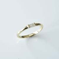18K BG Cut Diamond Ring
