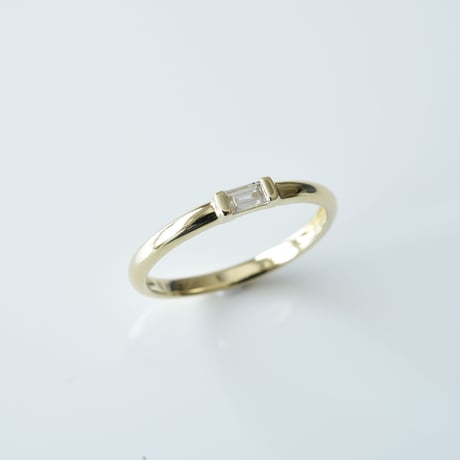 18K BG Cut Diamond Ring