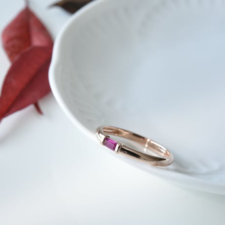 14K BG Cut Ruby Ring
